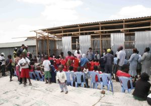 ナイロビ・ムクルにおける小学校教室の建設